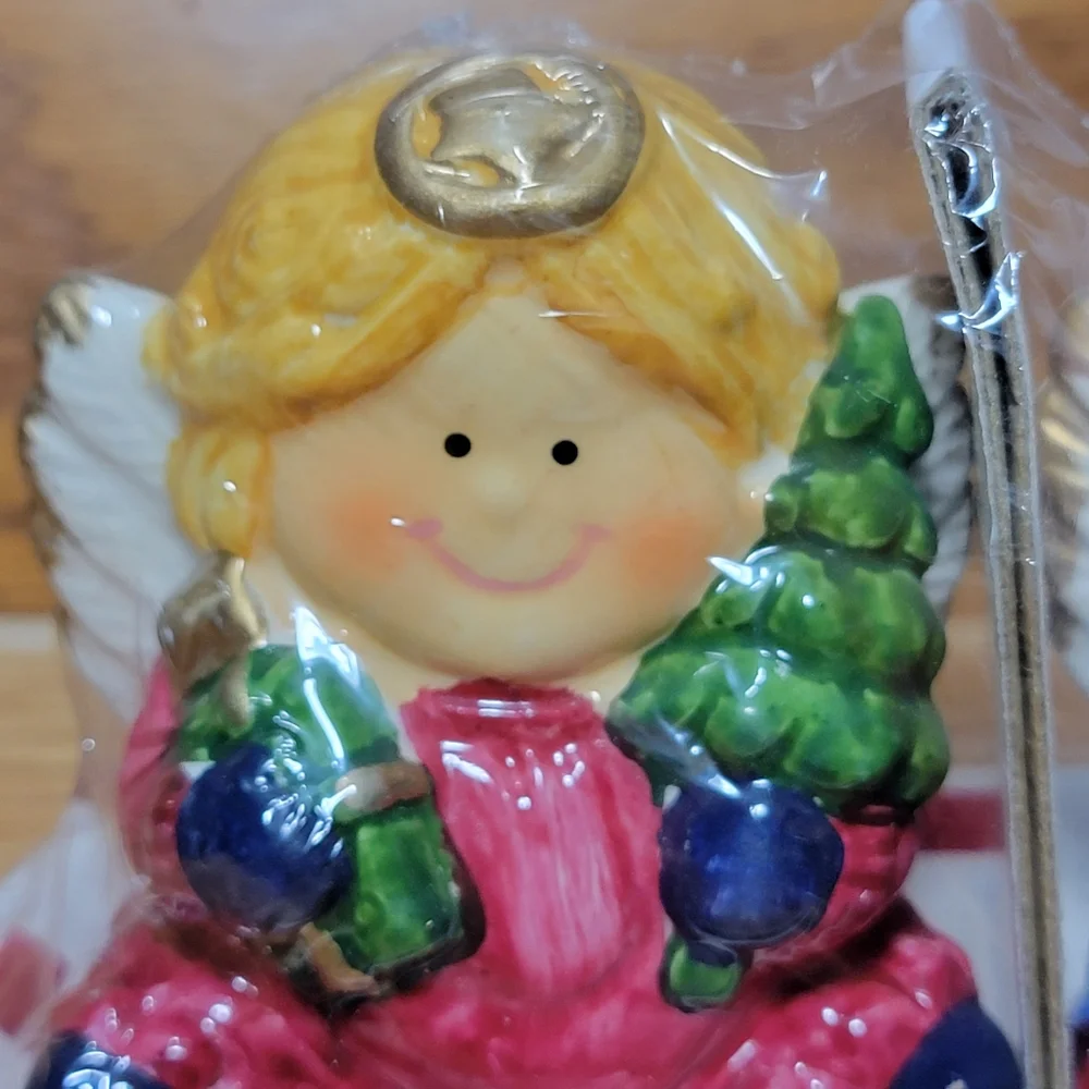 New Vintage Christmas Angels Salt and Pepper Shaker Set With Tray.